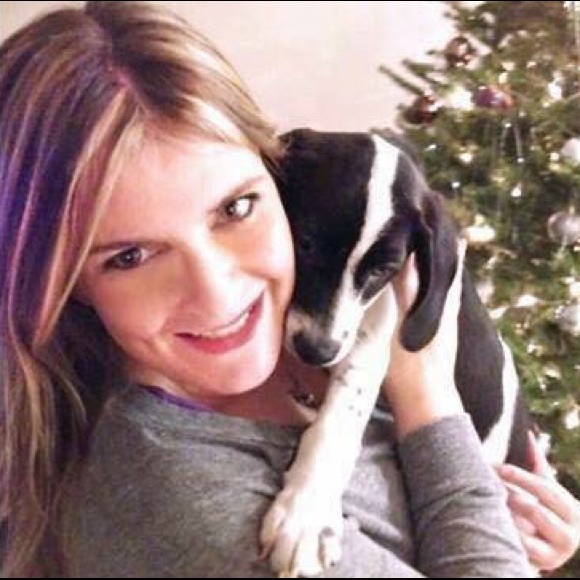 Meet your Posher, Jennifer - Picture 1 of 1